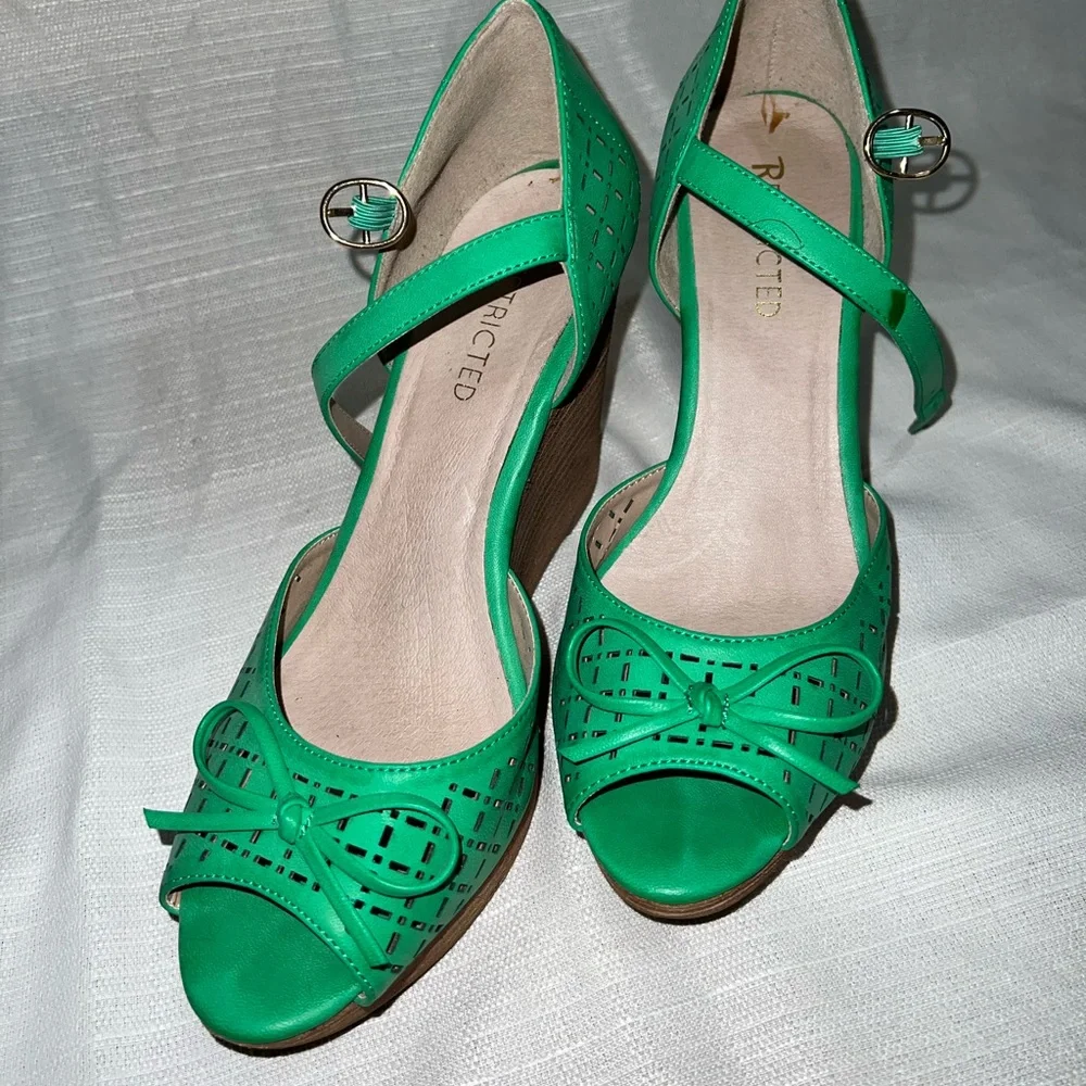 Turquoise Wedges - Picture 2 of 4